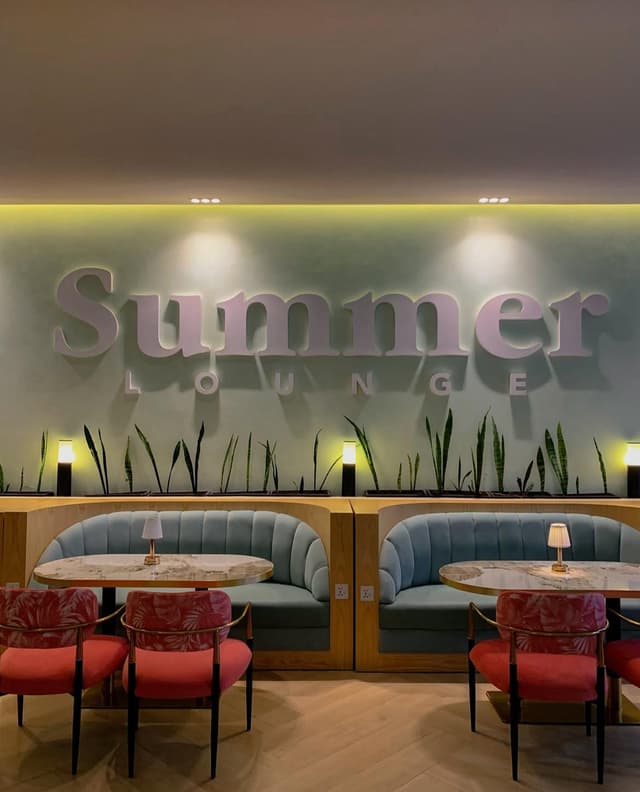 Summer Lounge Interior