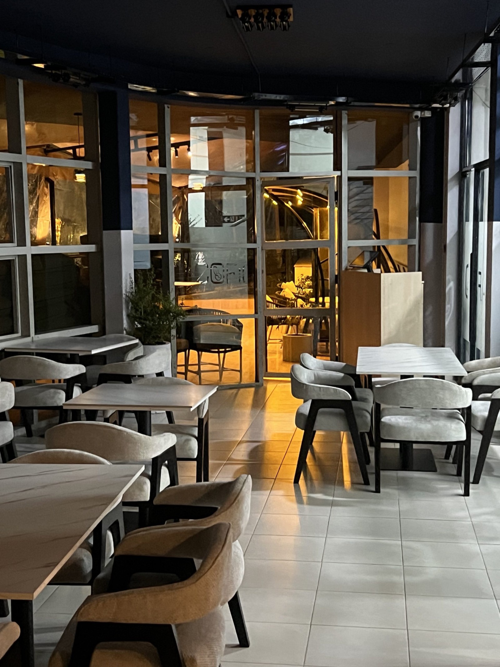 Coficaf Runda dining room