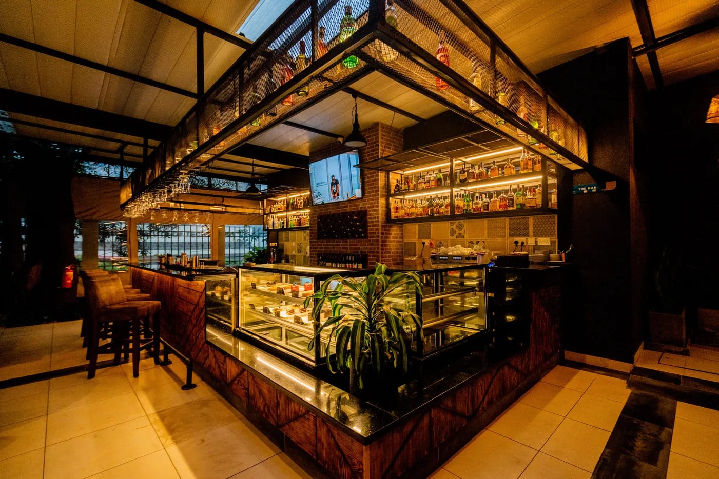 Sayari bar
