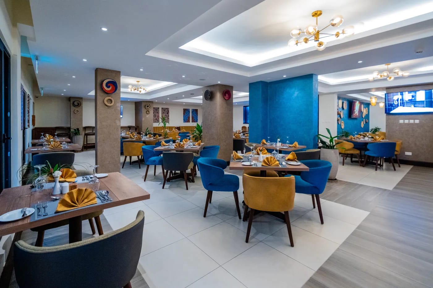Sayari dining room